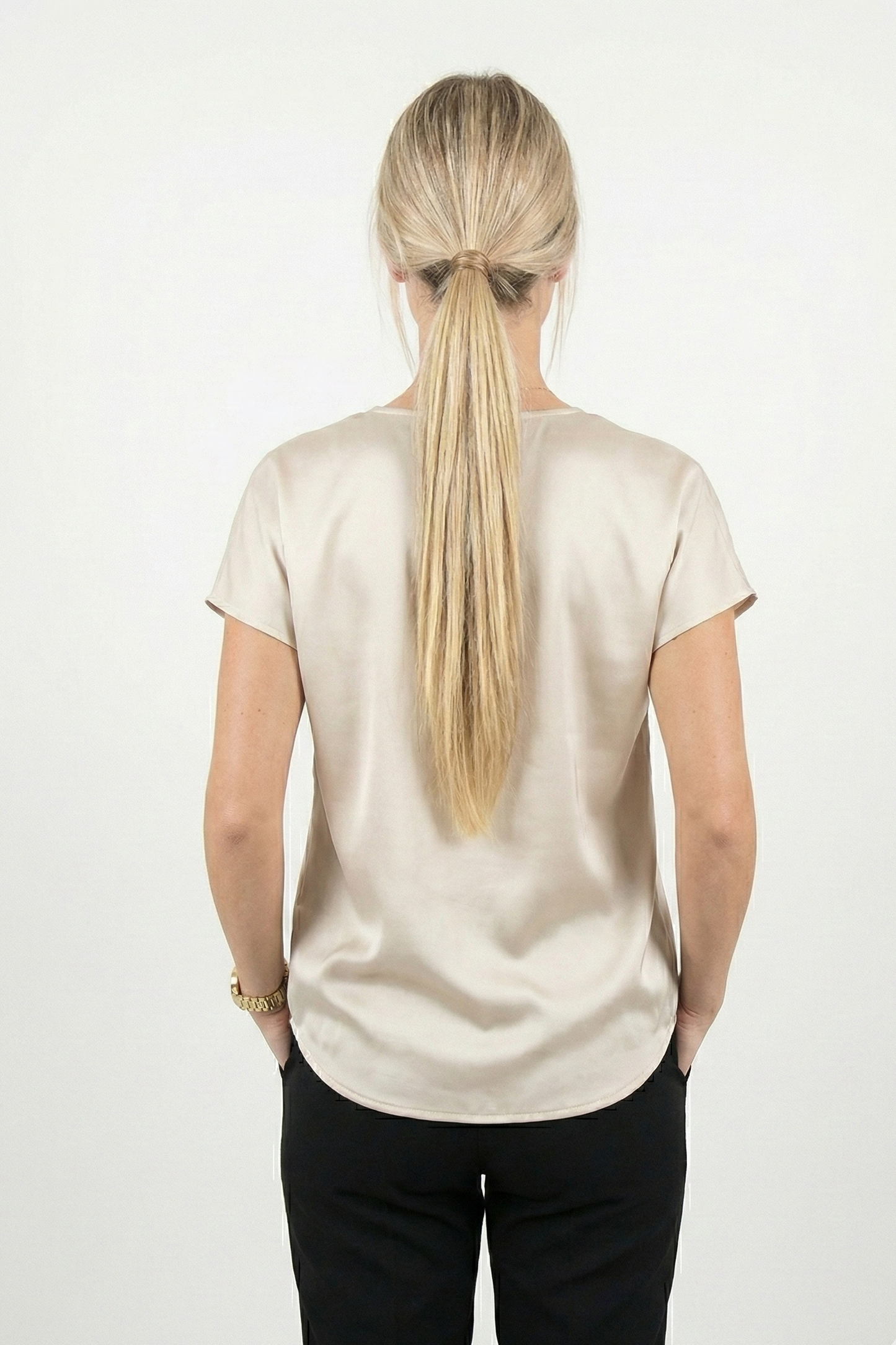 BLOUSE SATINÉE À MANCHES COURTES