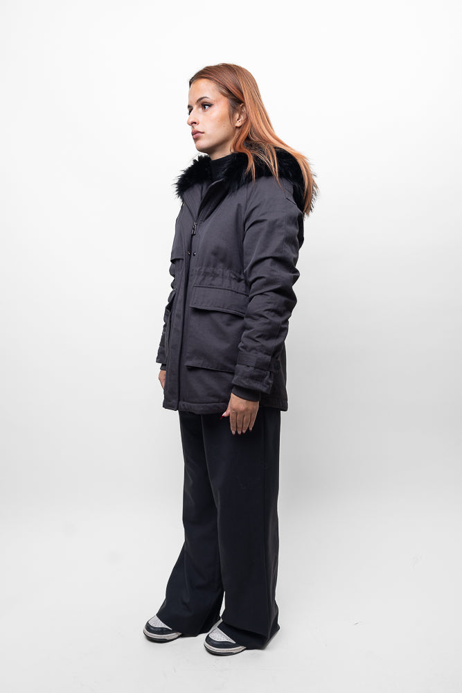 PARKA AVEC CAPUCHE ET INTÉRIEUR FAUSSE FOURRURE