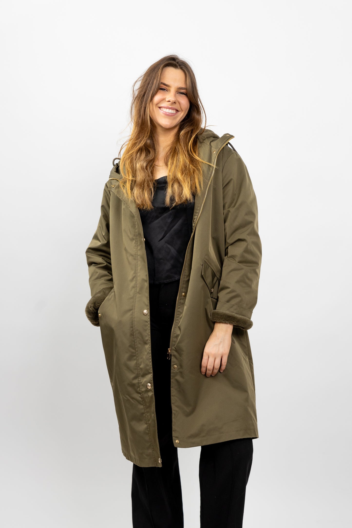 PARKA Á CAPUCHE INTÉRIEUR FAUSSE FOURRURE