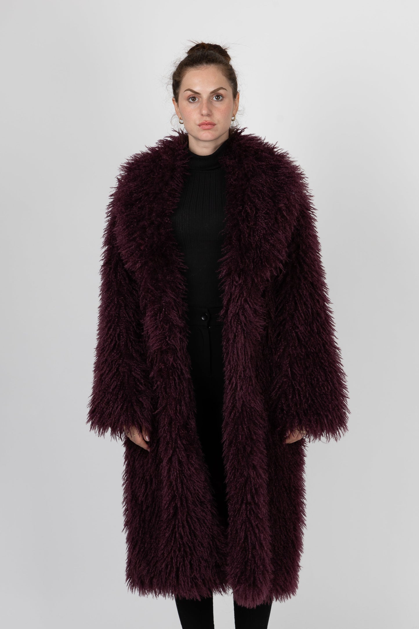 MANTEAU LONG EN FAUSSE FOURRURE