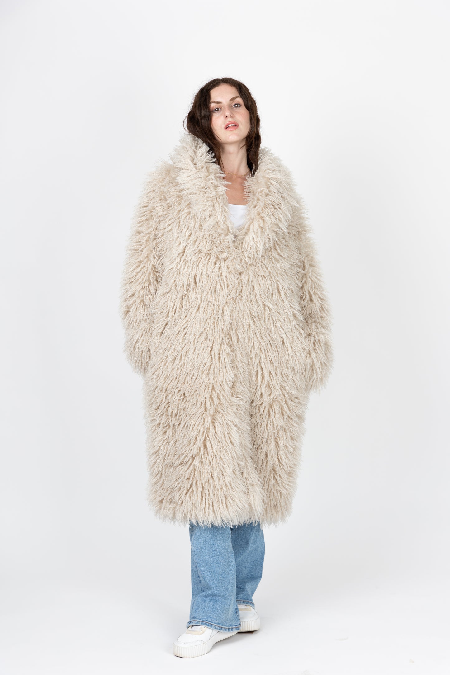 MANTEAU LONG EN FAUSSE FOURRURE