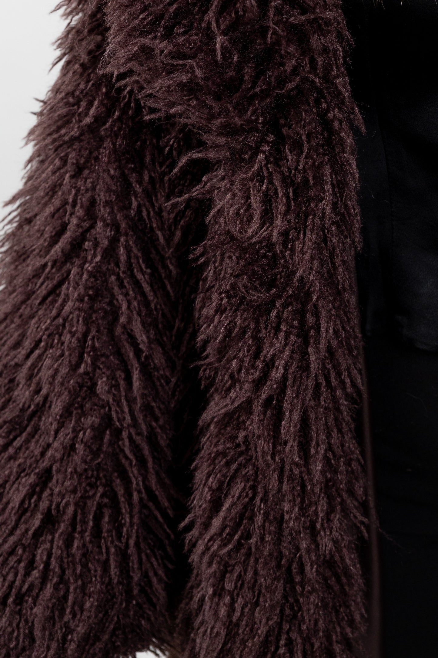 MANTEAU LONG EN FAUSSE FOURRURE