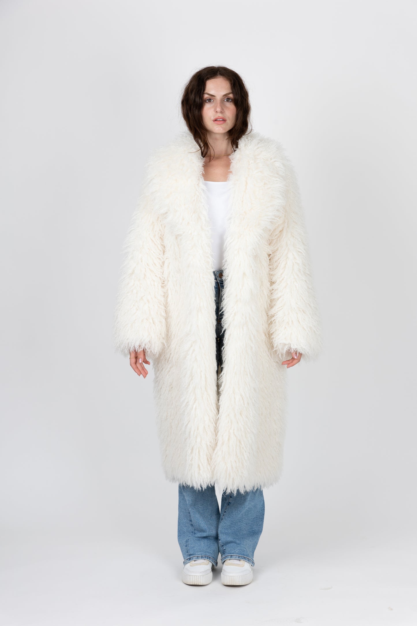 MANTEAU LONG EN FAUSSE FOURRURE