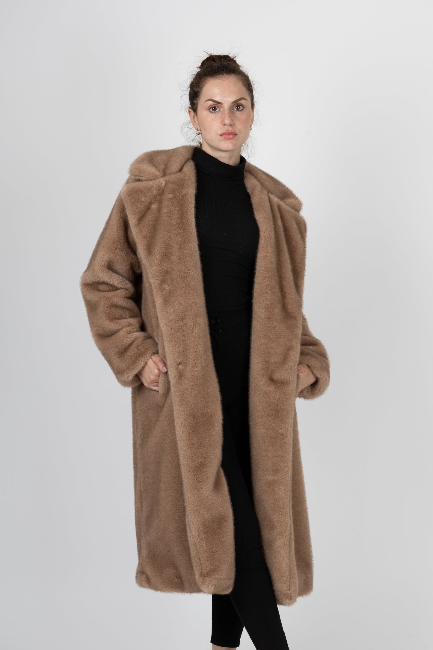 MANTEAU LONG EN FAUSSE FOURRURE