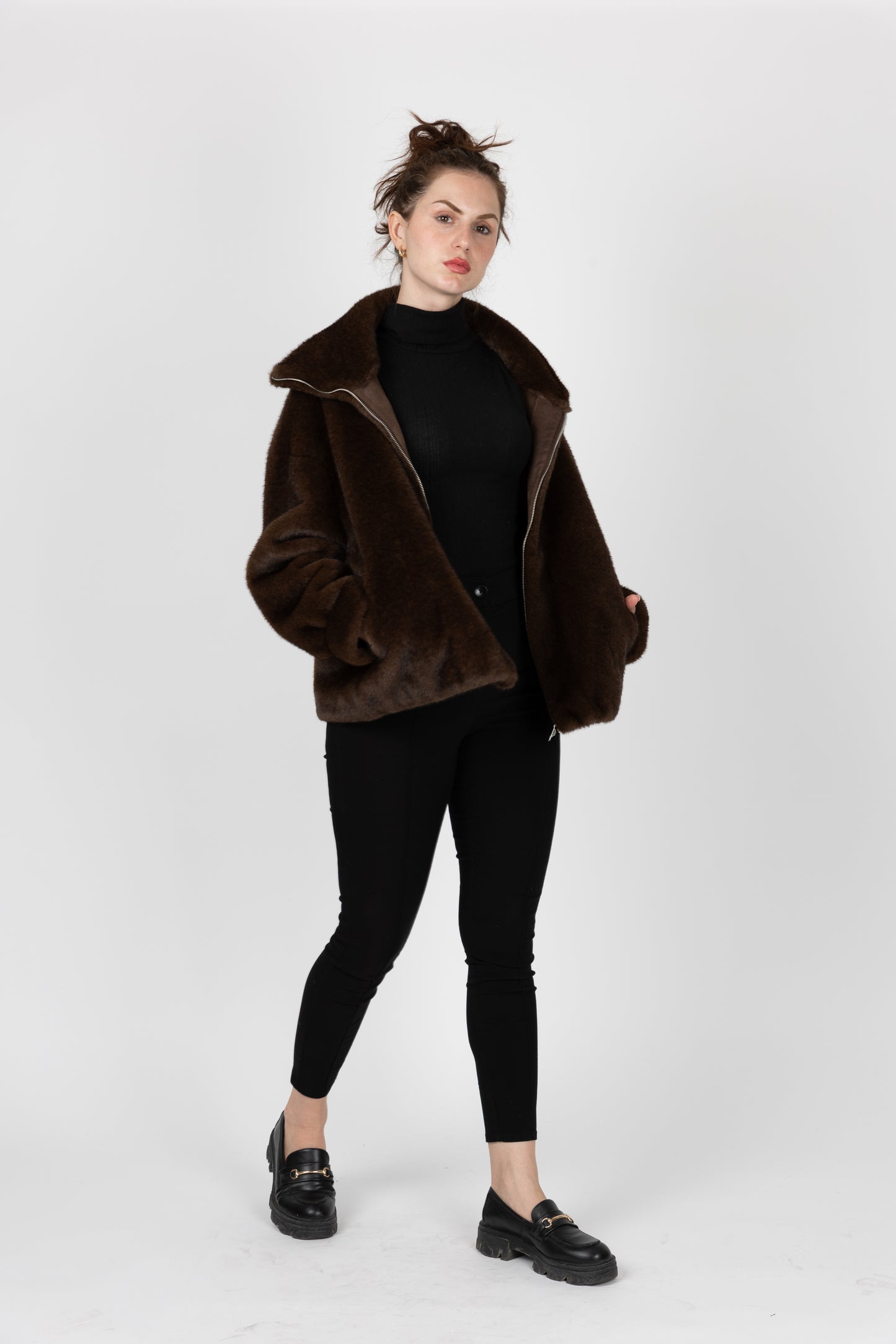 BLOUSON EN FAUSSE FOURRURE