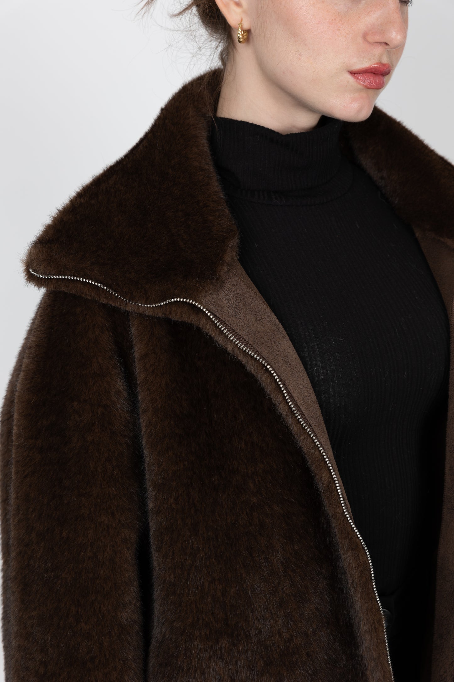 BLOUSON EN FAUSSE FOURRURE