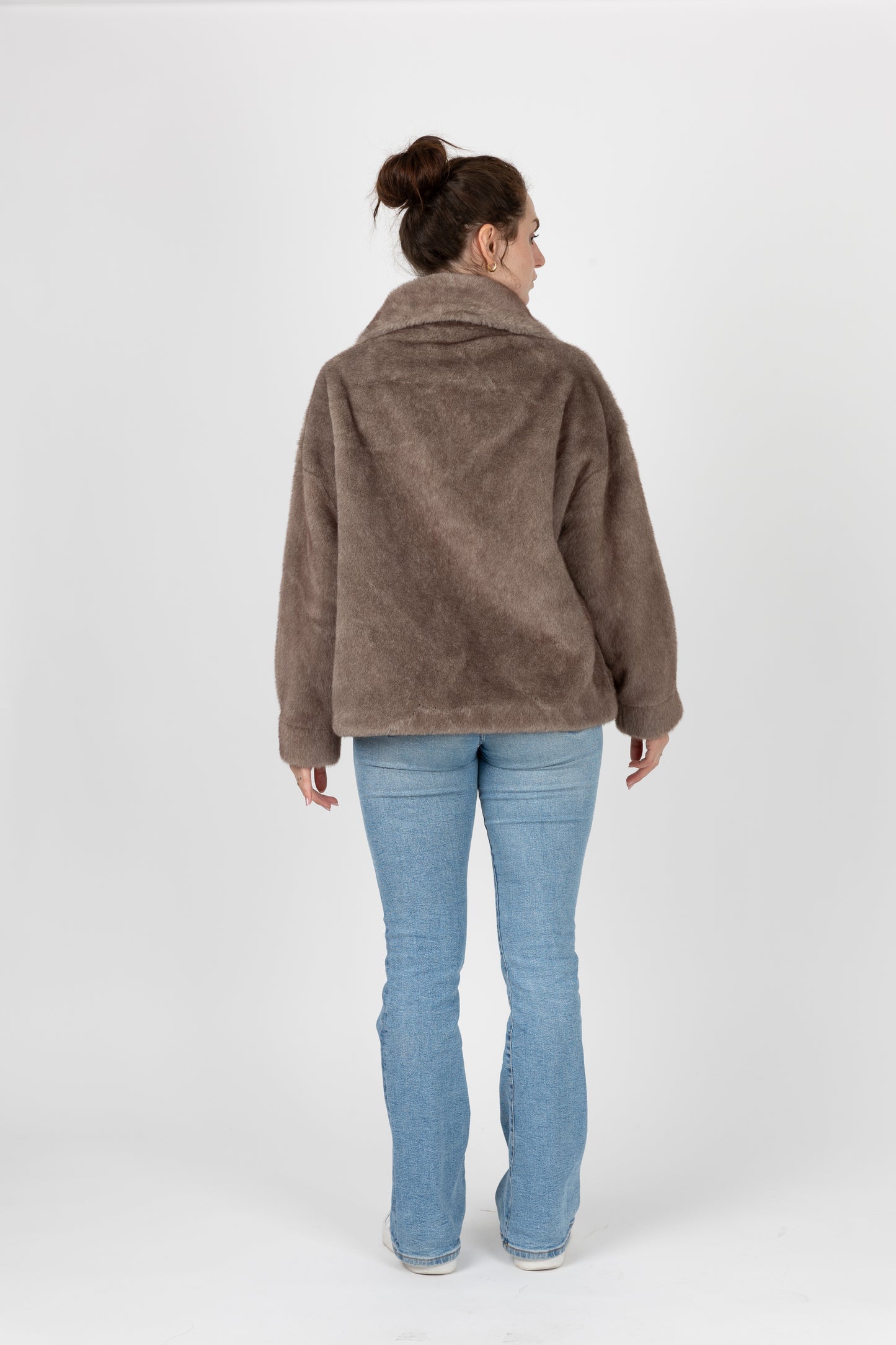 BLOUSON EN FAUSSE FOURRURE