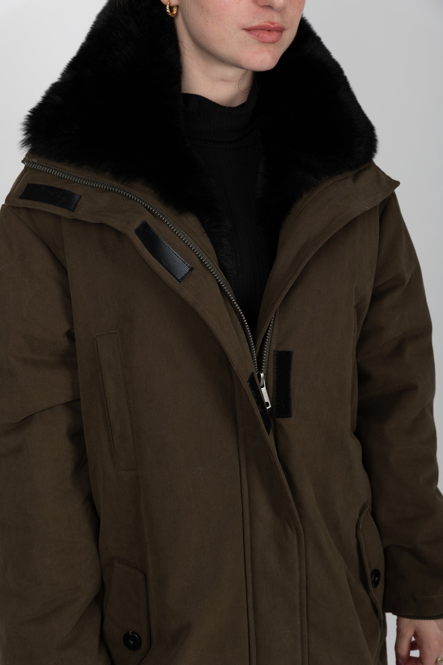 PARKA LONGUE AVEC INTÉRIEUR ET COL FAUSSE FOURRURE