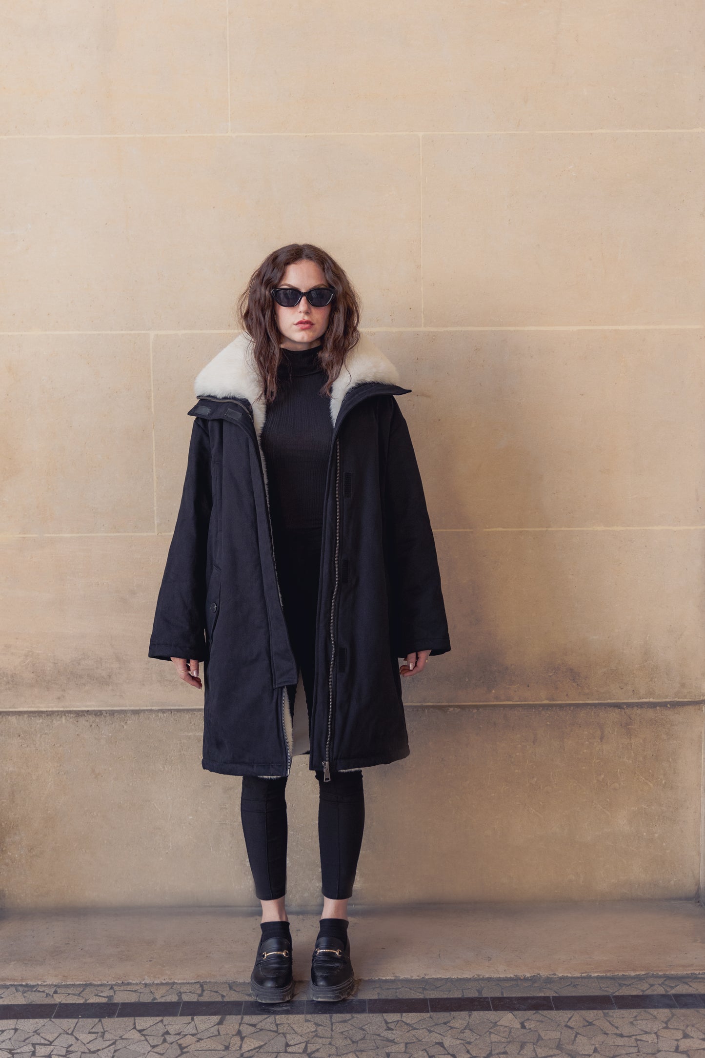 PARKA LONGUE AVEC INTÉRIEUR ET COL FAUSSE FOURRURE
