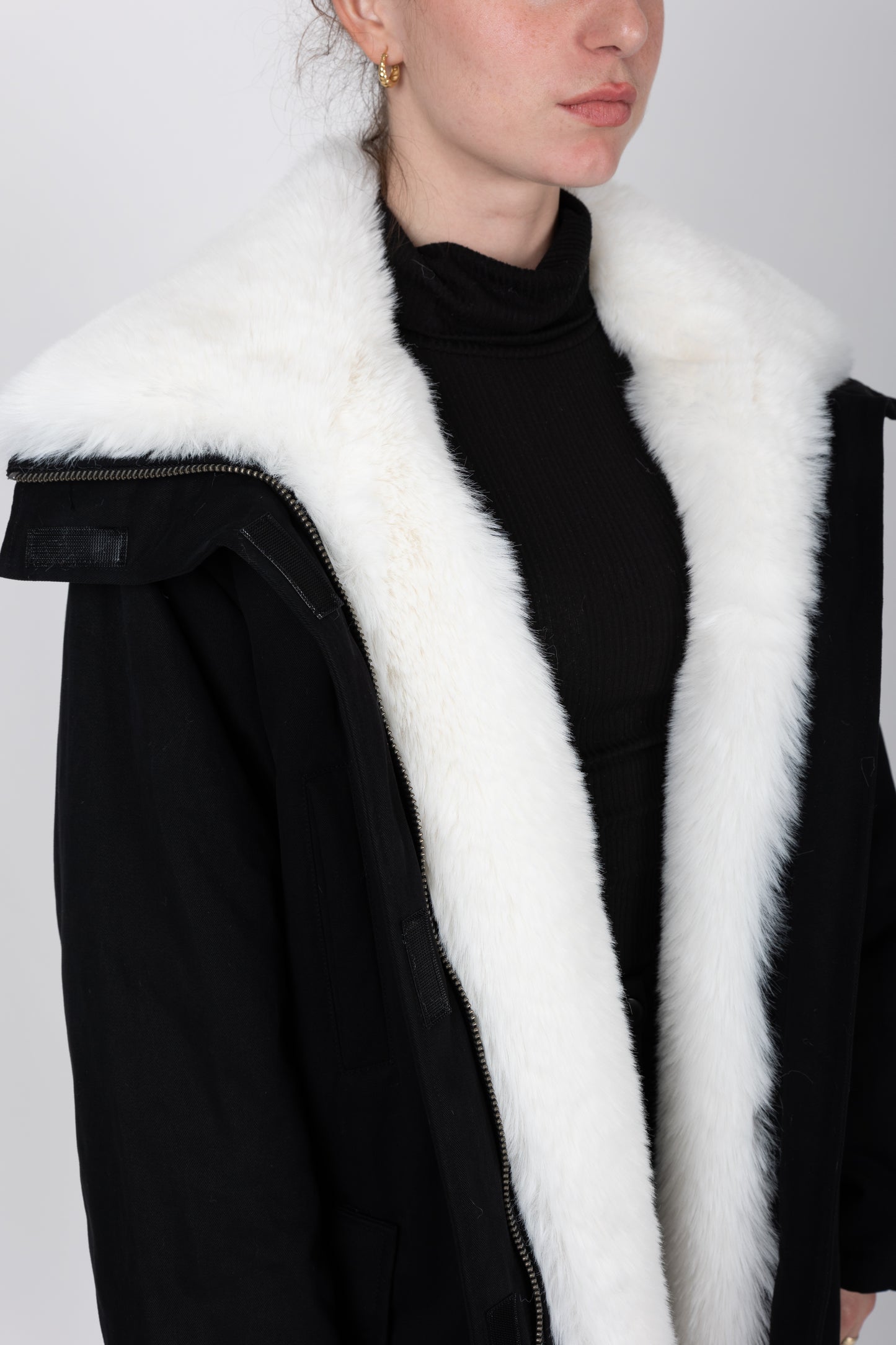 PARKA LONGUE AVEC INTÉRIEUR ET COL FAUSSE FOURRURE