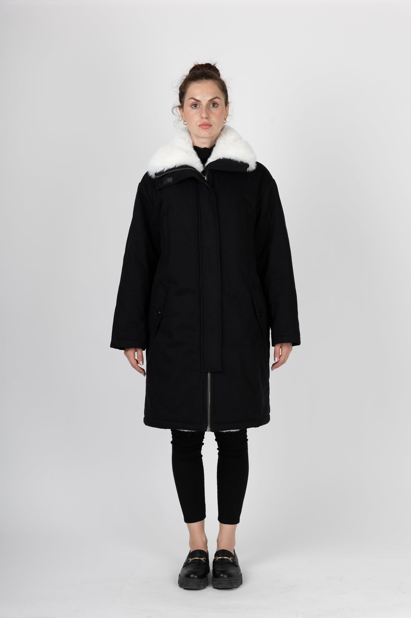 PARKA LONGUE AVEC INTÉRIEUR ET COL FAUSSE FOURRURE