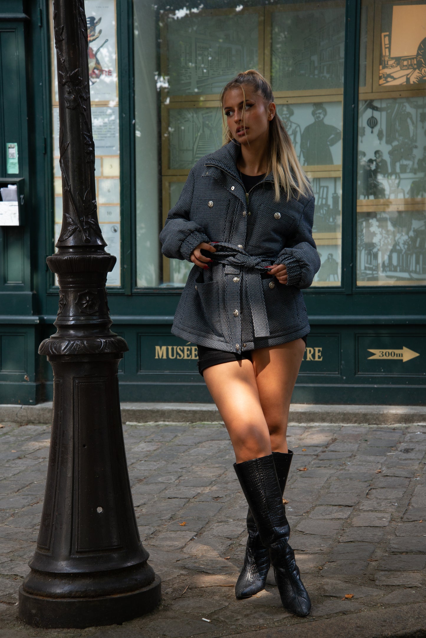 DOUDOUNE AVEC CEINTURE À NOUER