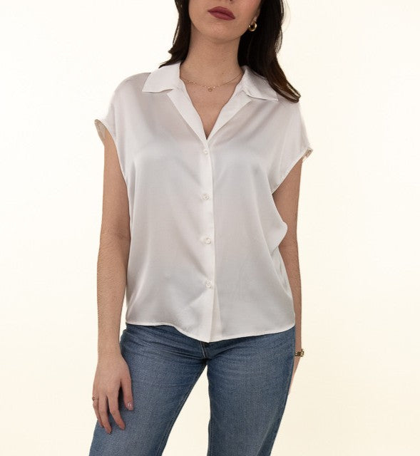 Chemise satinée à manches courte