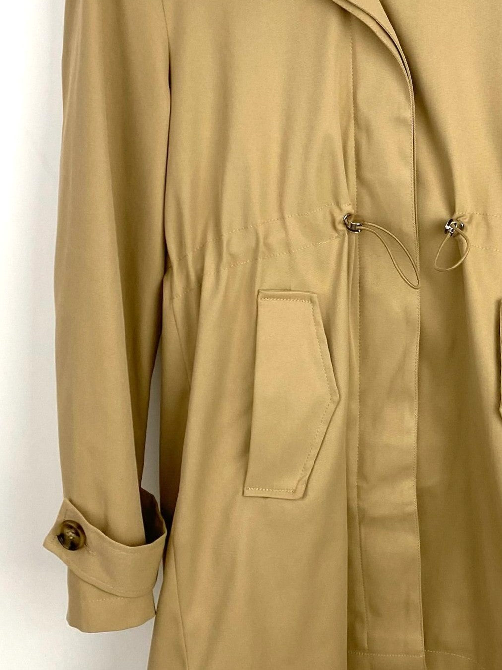 MID-LENGTH HOODED PARKA