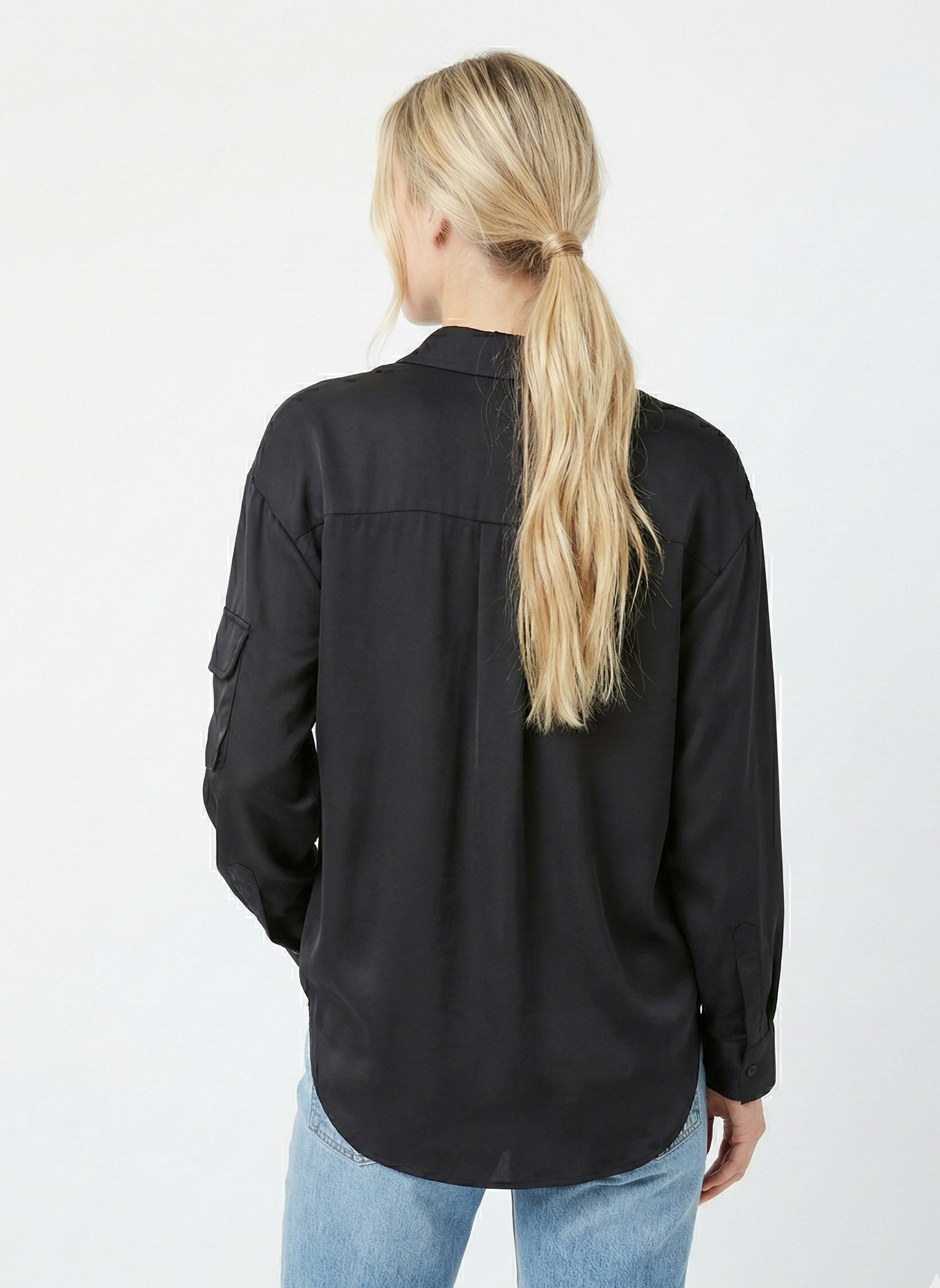 BLOUSE SATINÉE À MANCHES LONGUES