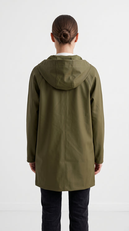 PARKA IMPERMEABLE DE LARGO MEDIO CON CAPUCHA