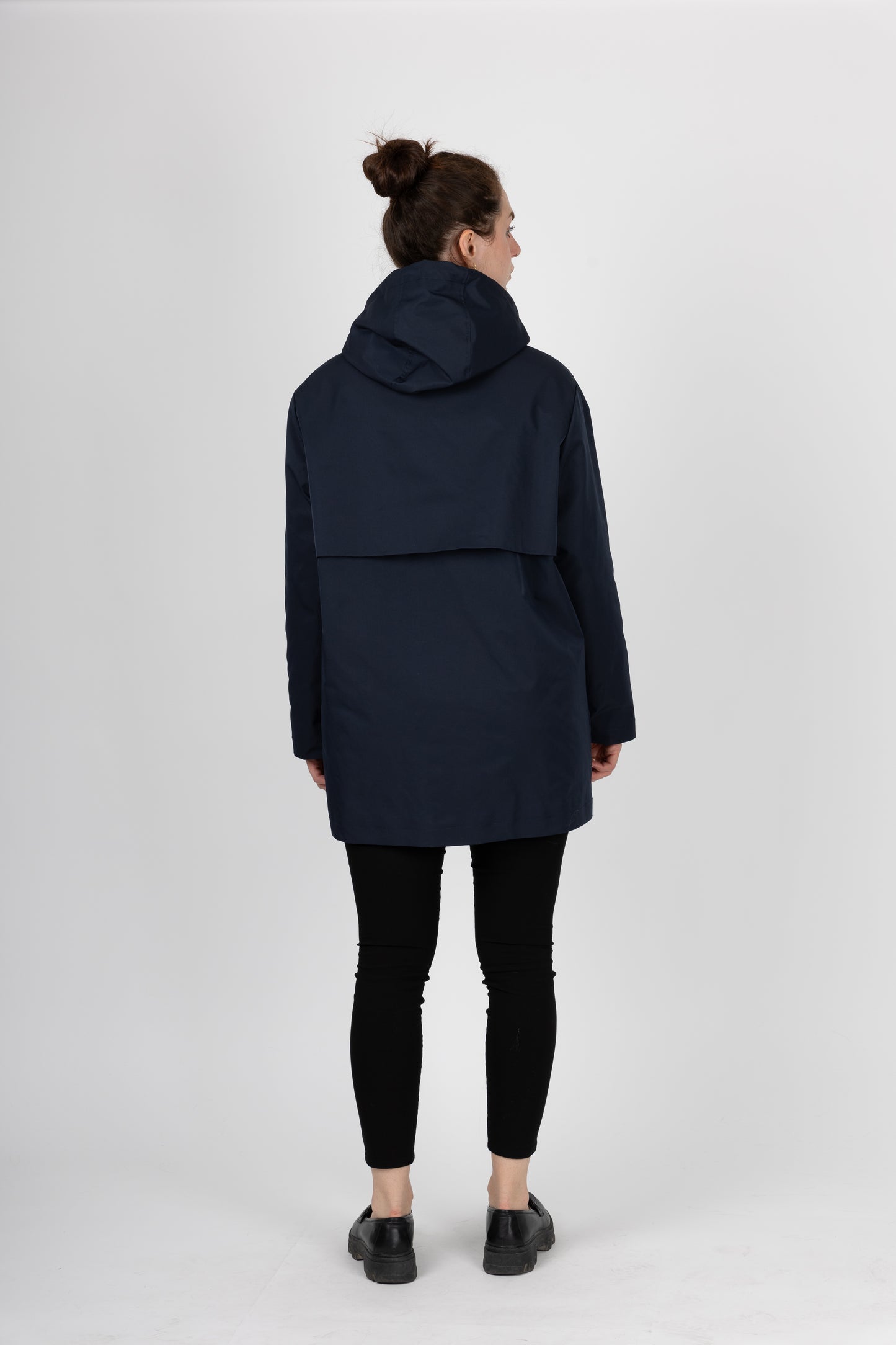 PARKA MI-LONGUE A CAPUCHE