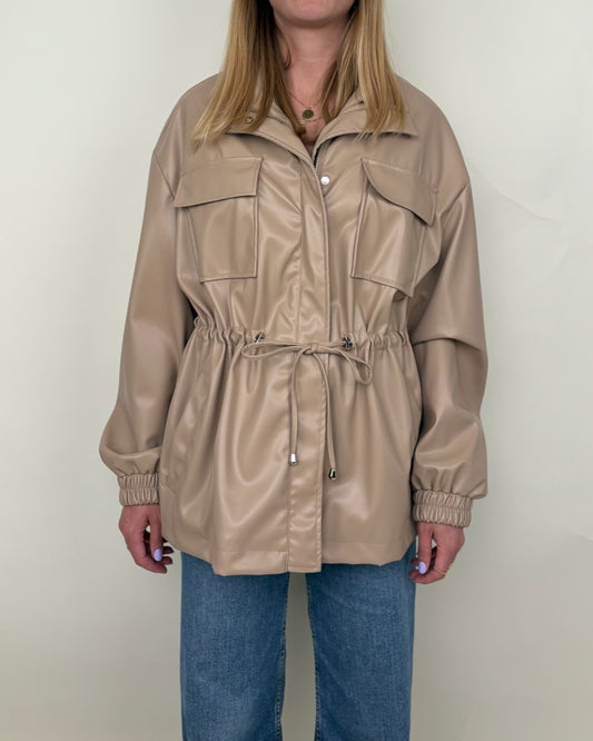 Parka safari de piel sintética