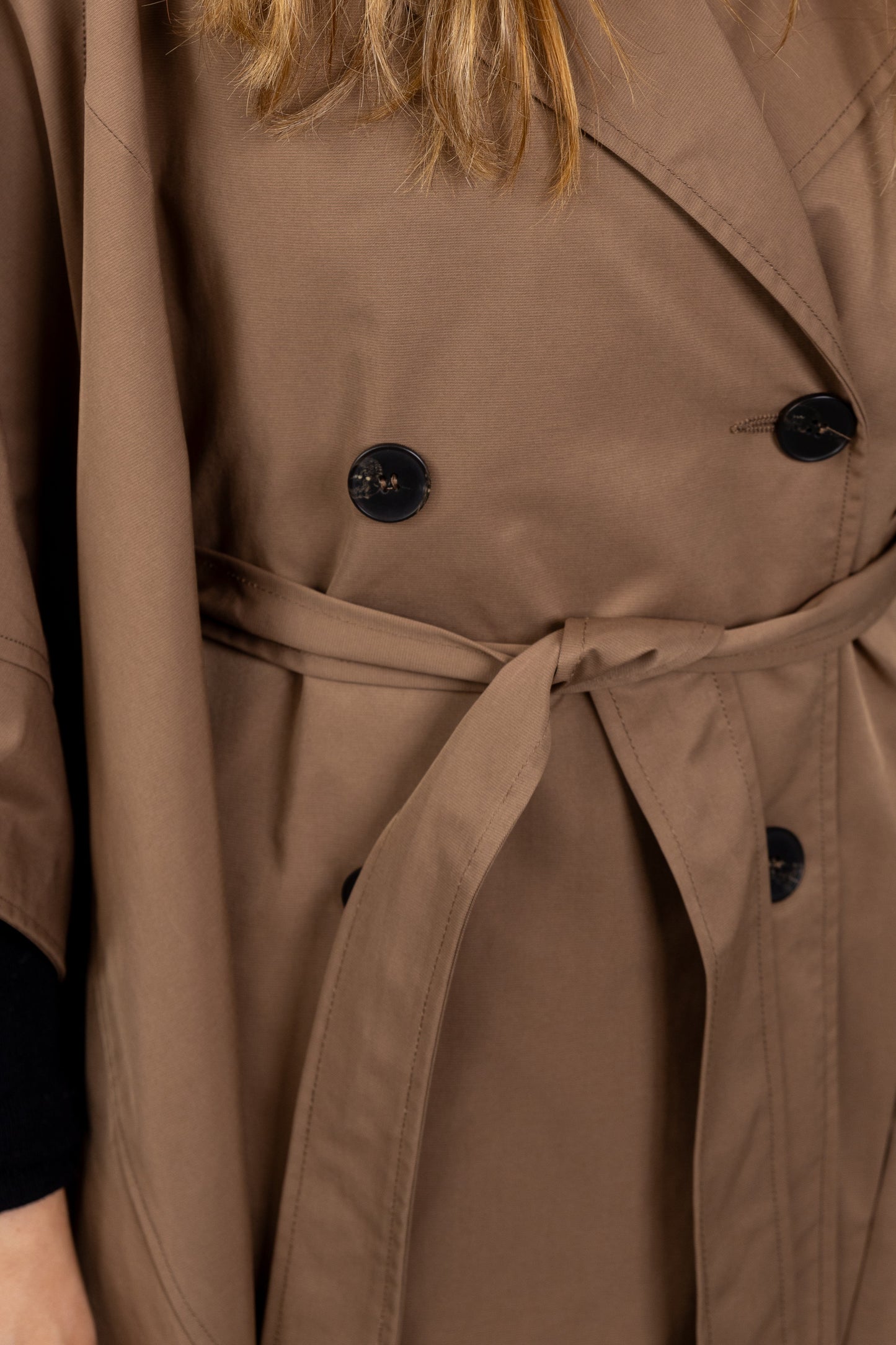 CAPE STYLE TRENCH À CEINTURE