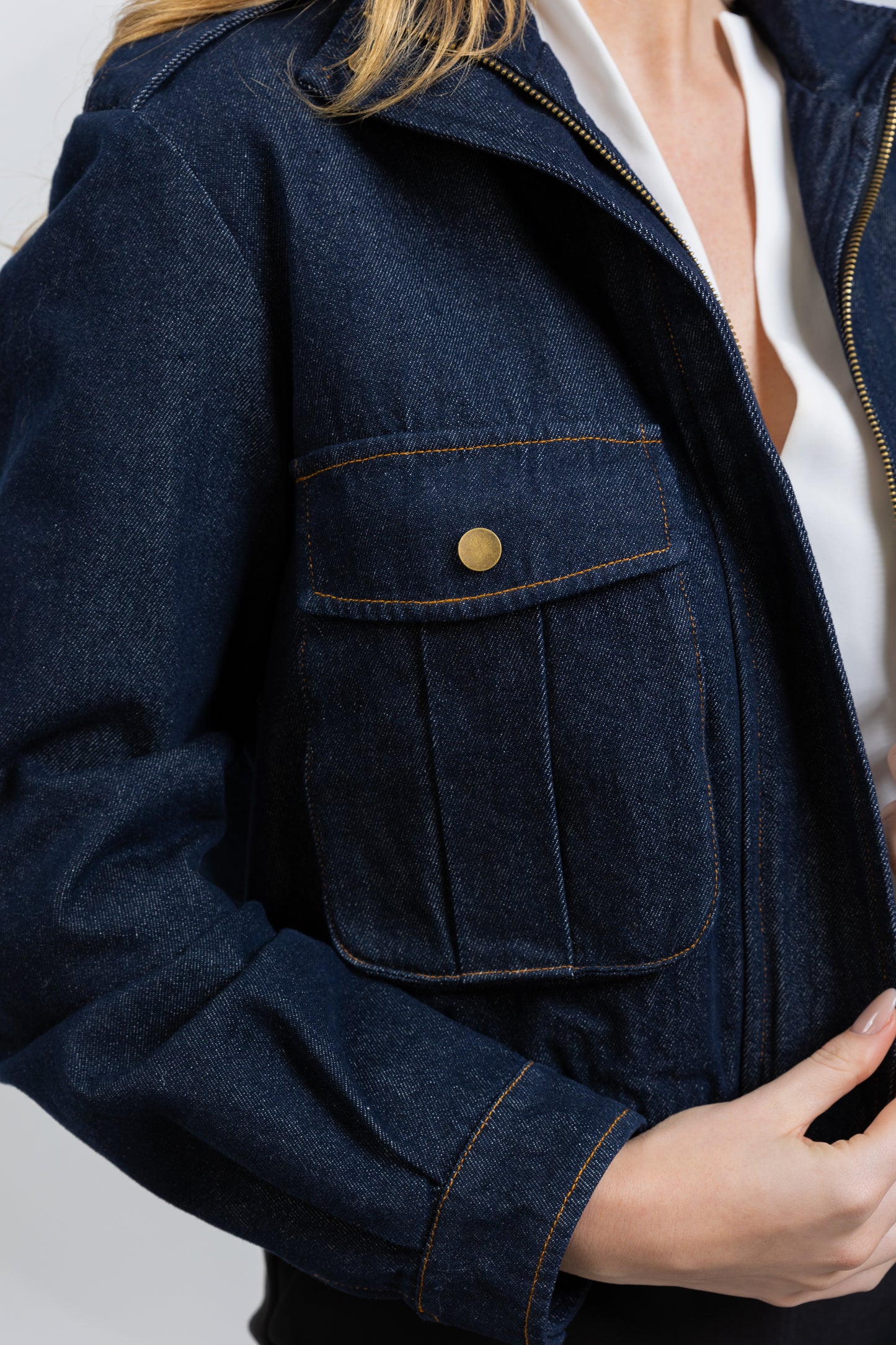BLOUSON COURT EN JEAN