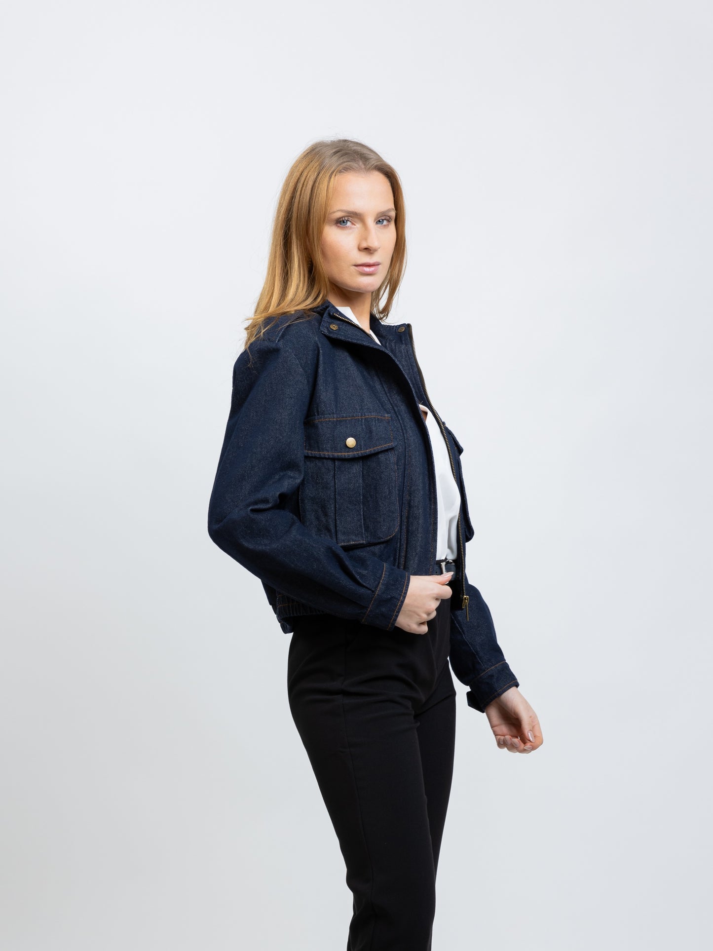 BLOUSON COURT EN JEAN