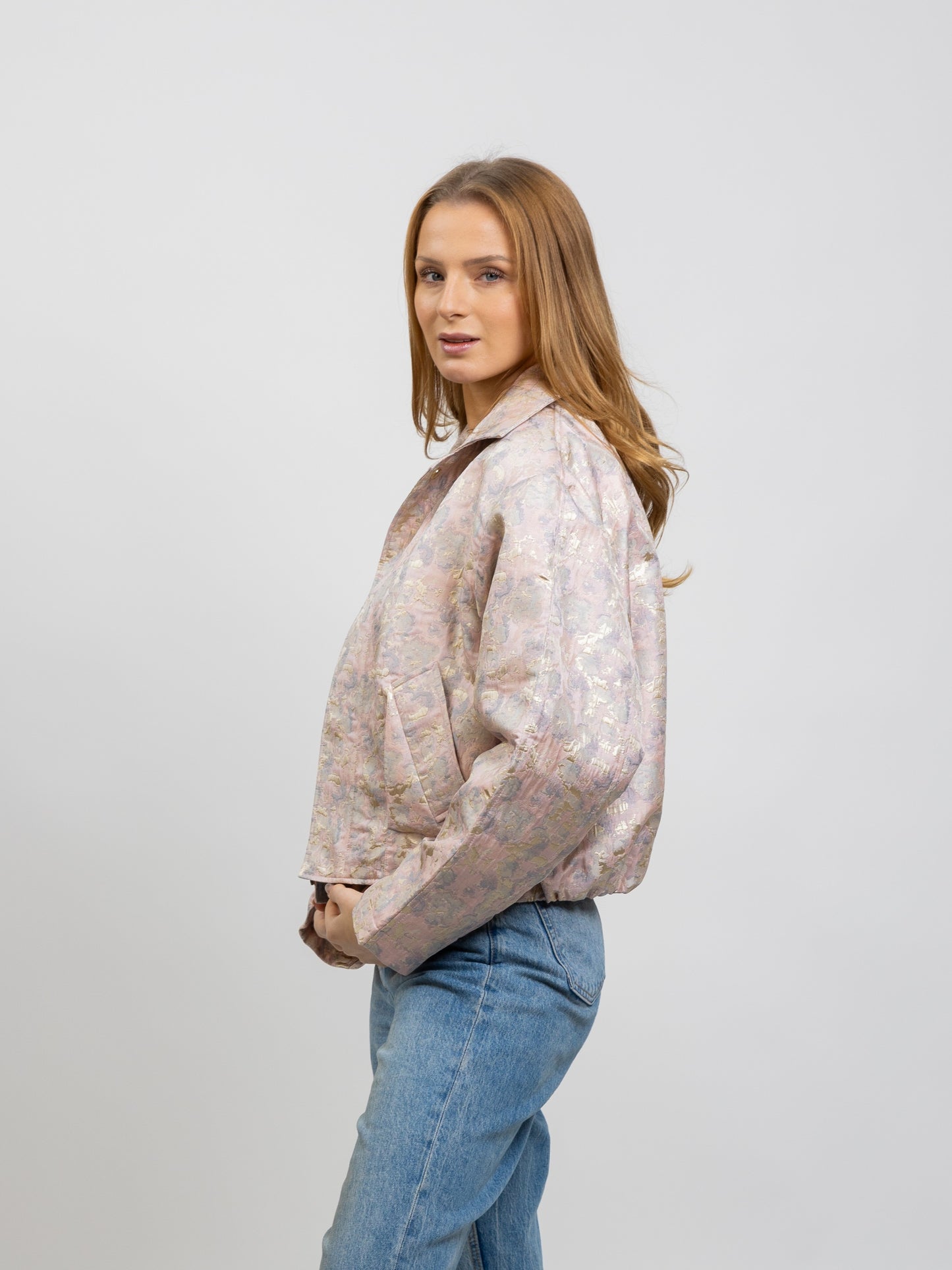 PATTERNED JACKET IN METALLIC FABRIC