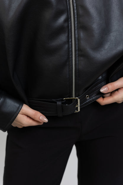 BLOUSON EN SIMILICUIR AVEC CEINTURE