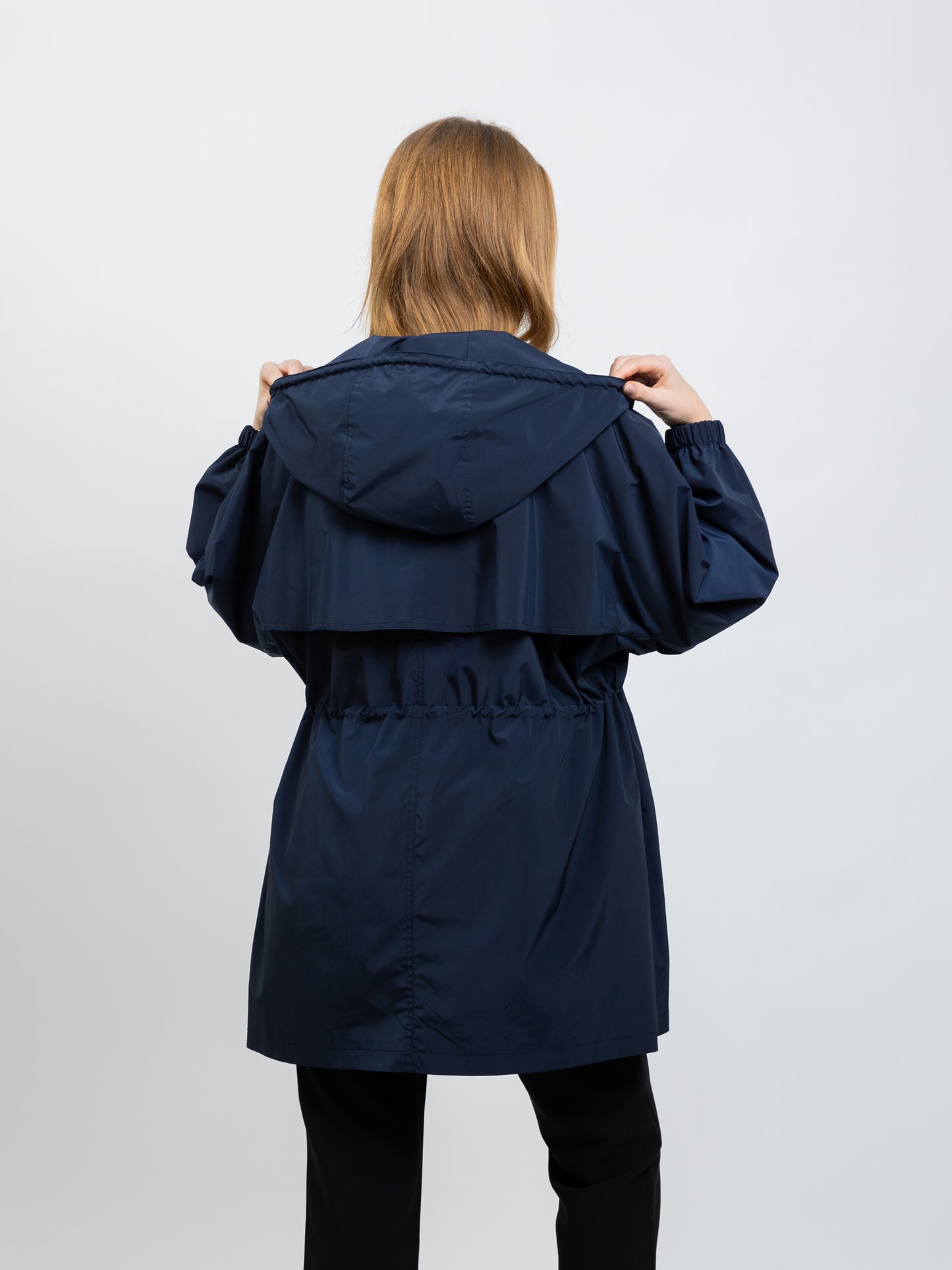 LIGHTWEIGHT PARKA WITH HOOD