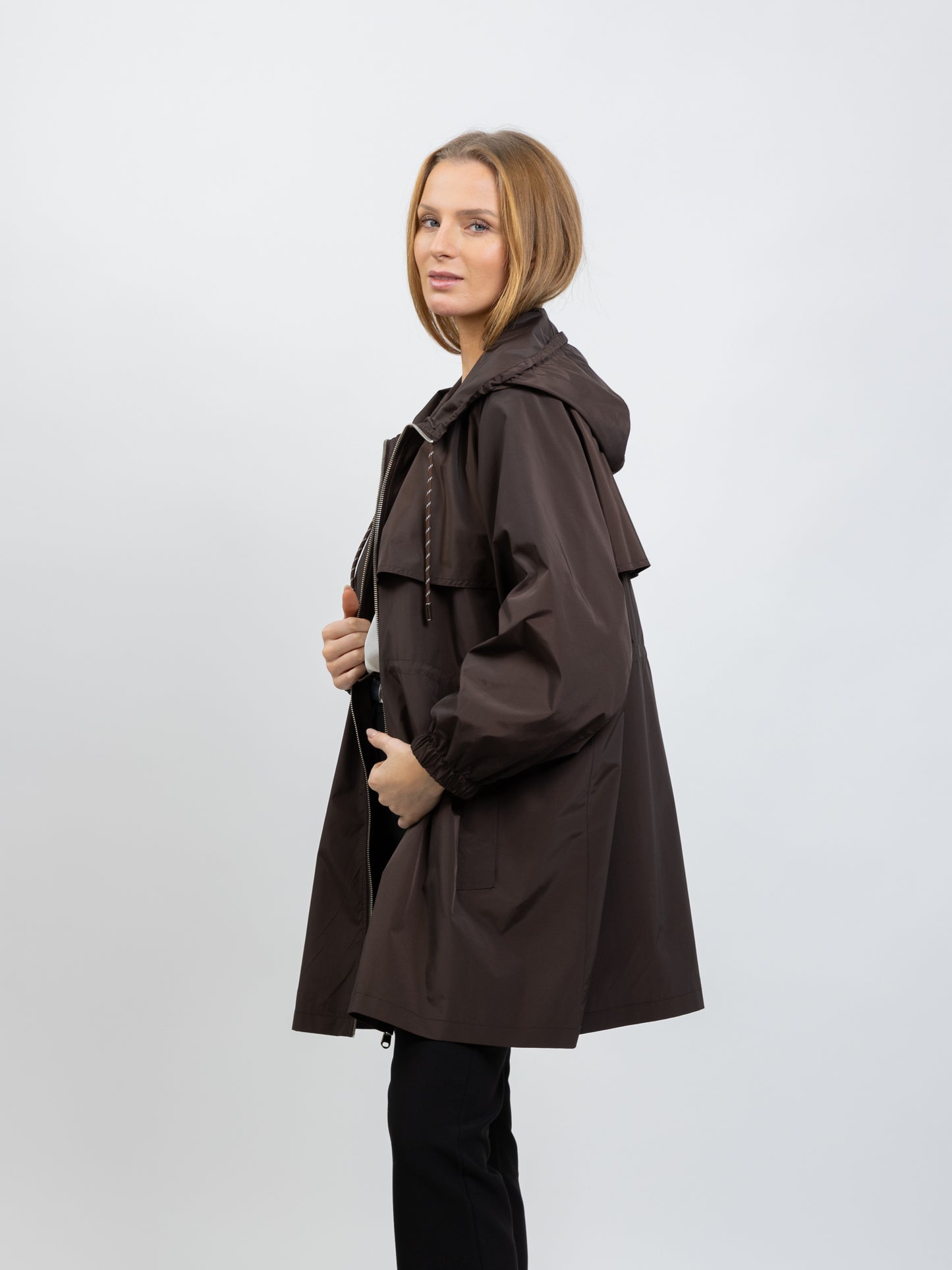 LIGHTWEIGHT PARKA WITH HOOD