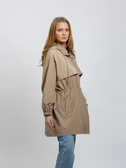 LIGHTWEIGHT PARKA WITH HOOD