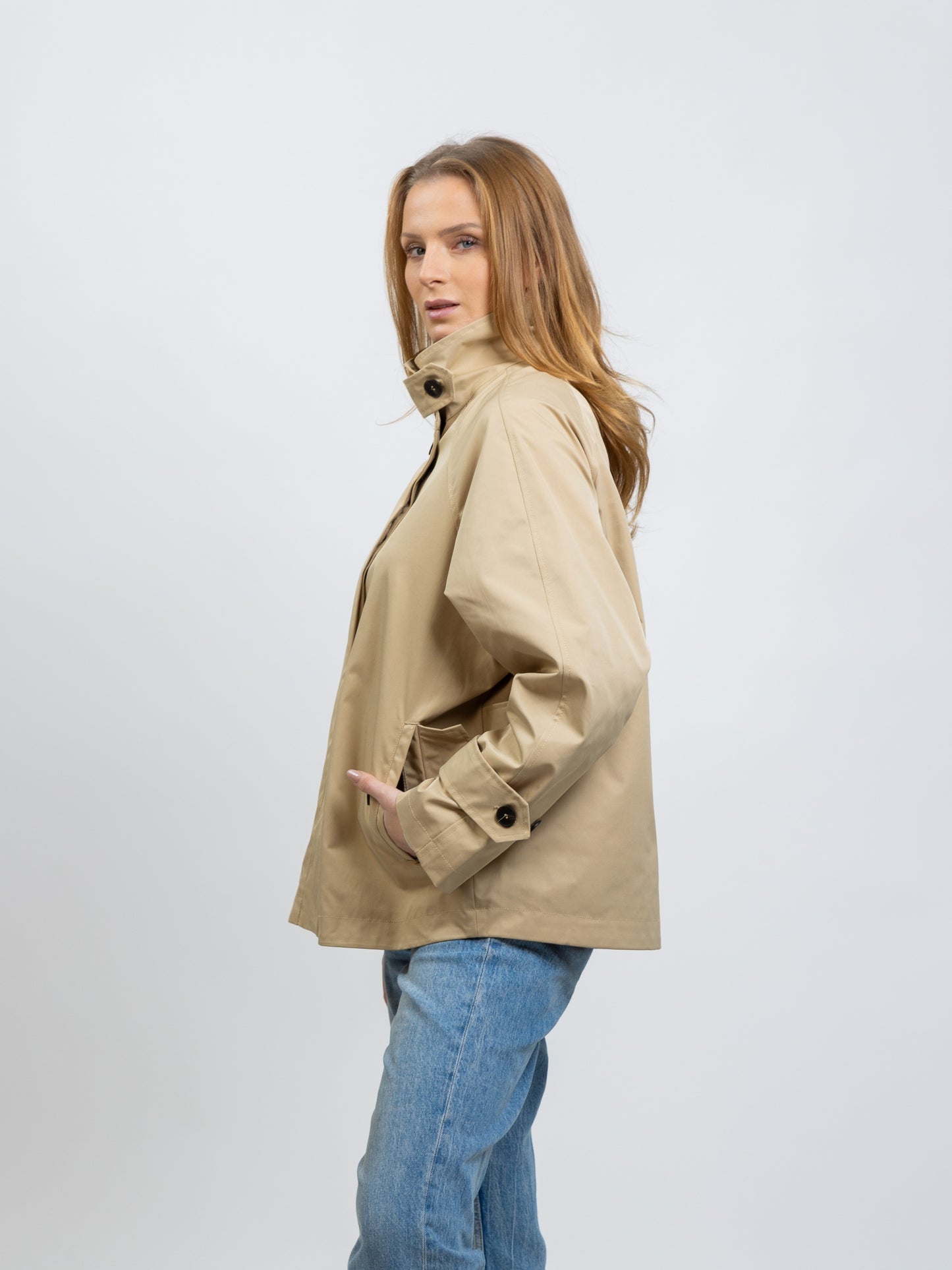 Short trench coat
