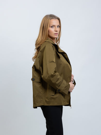 Short trench coat