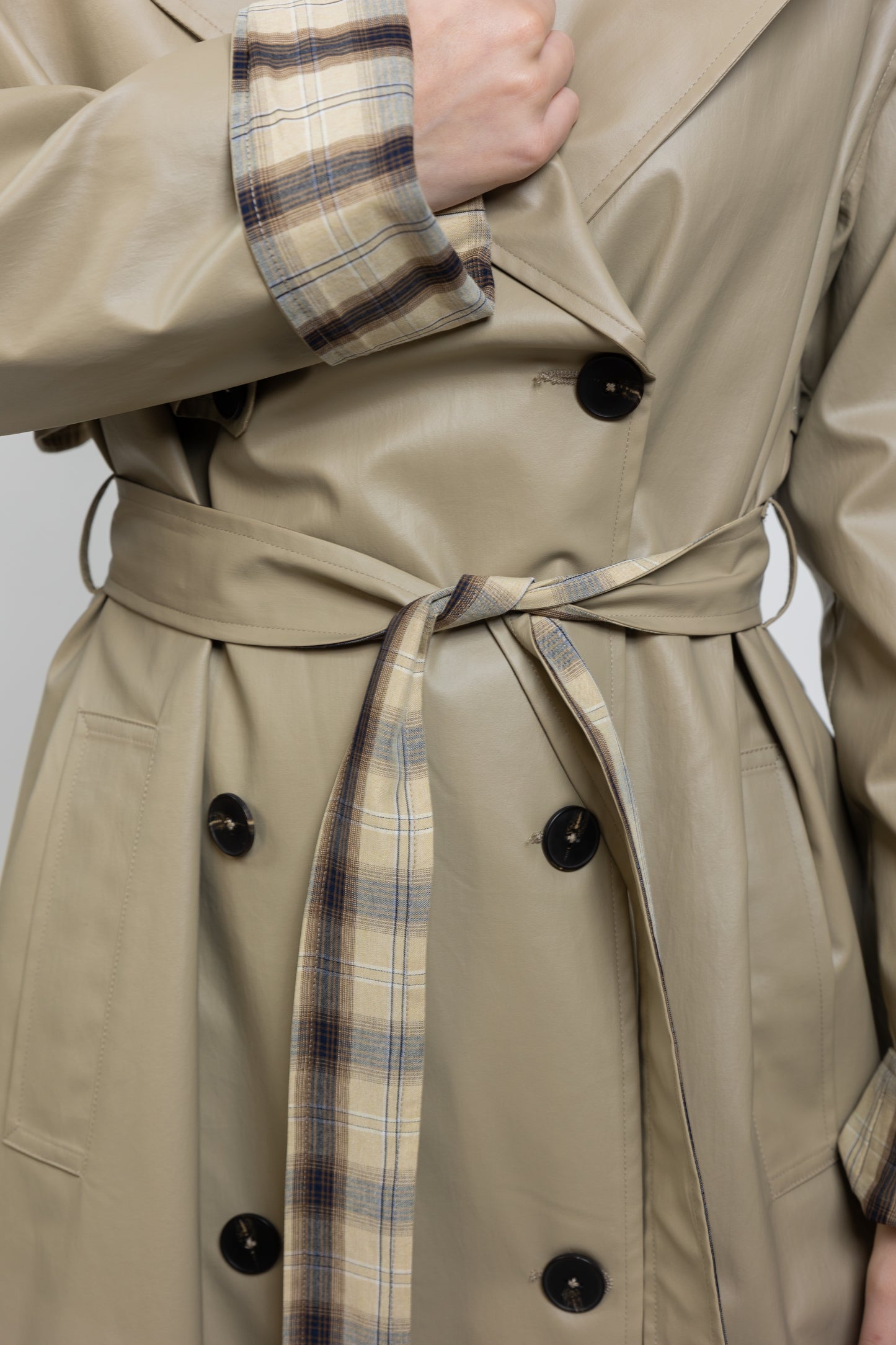 PLAID TRENCH COAT WITH BELT