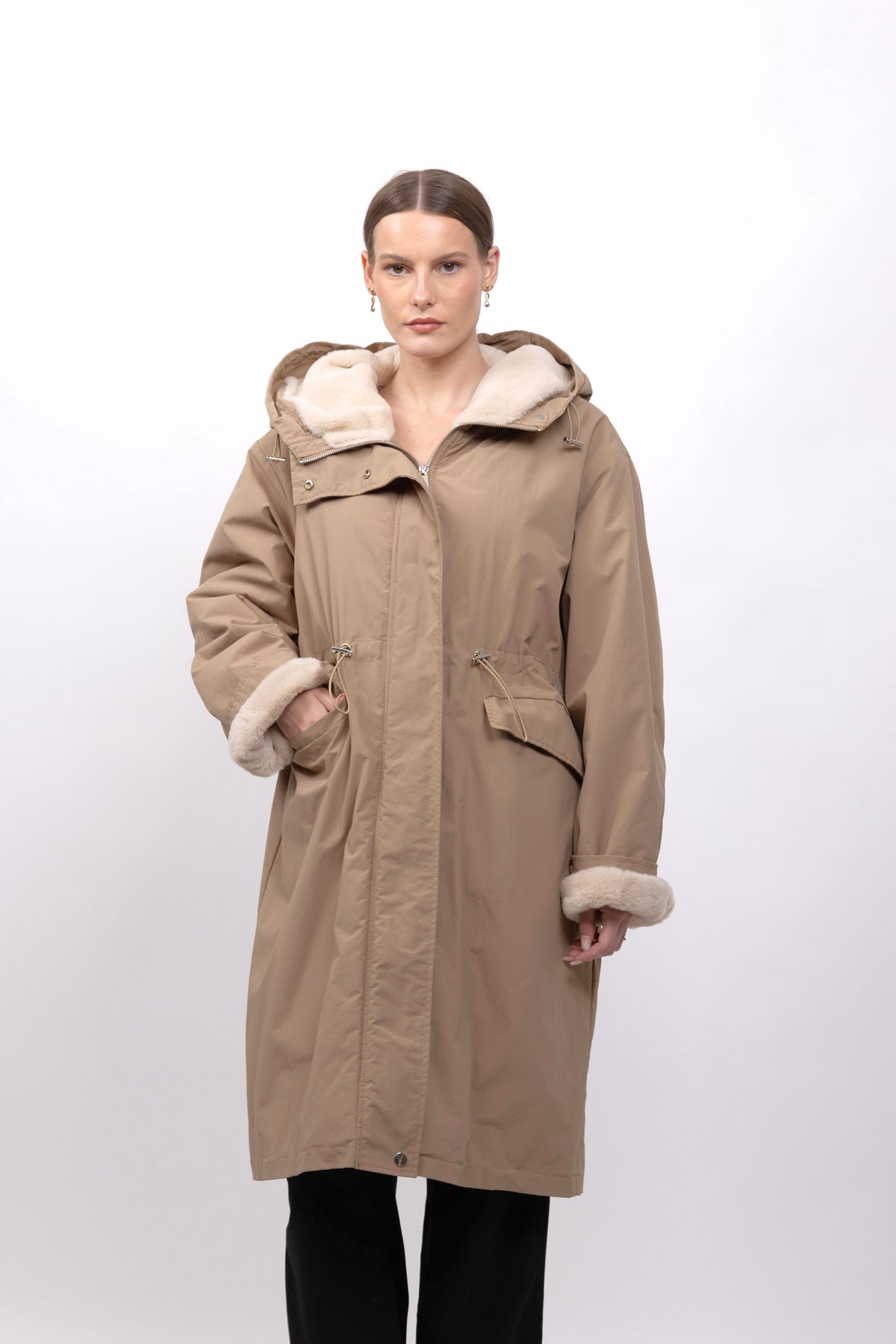 PARKA À CAPUCHE EN FAUSSE FOURRURE