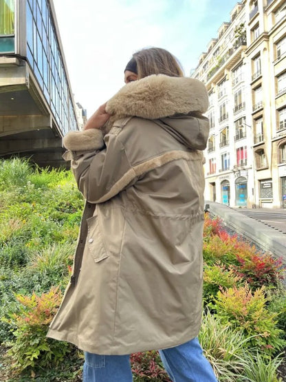 PARKA À CAPUCHE EN FAUSSE FOURRURE