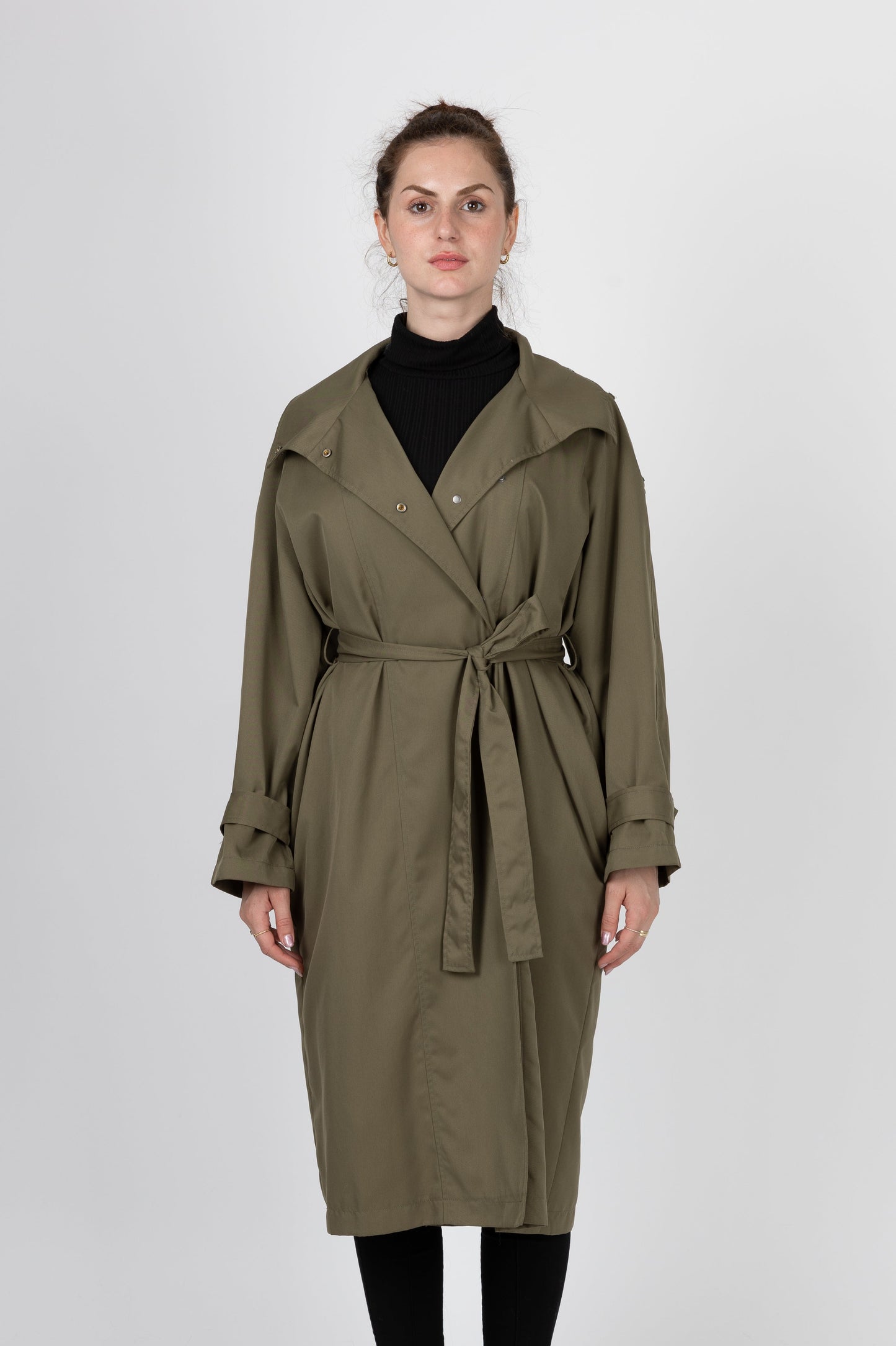 TRENCH LONG Á CEINTURE ET BOUTONS PRESSION