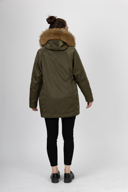 MANTEAU AVEC INTÉRIEUR ET COL EN FAUSSE FOURRURE
