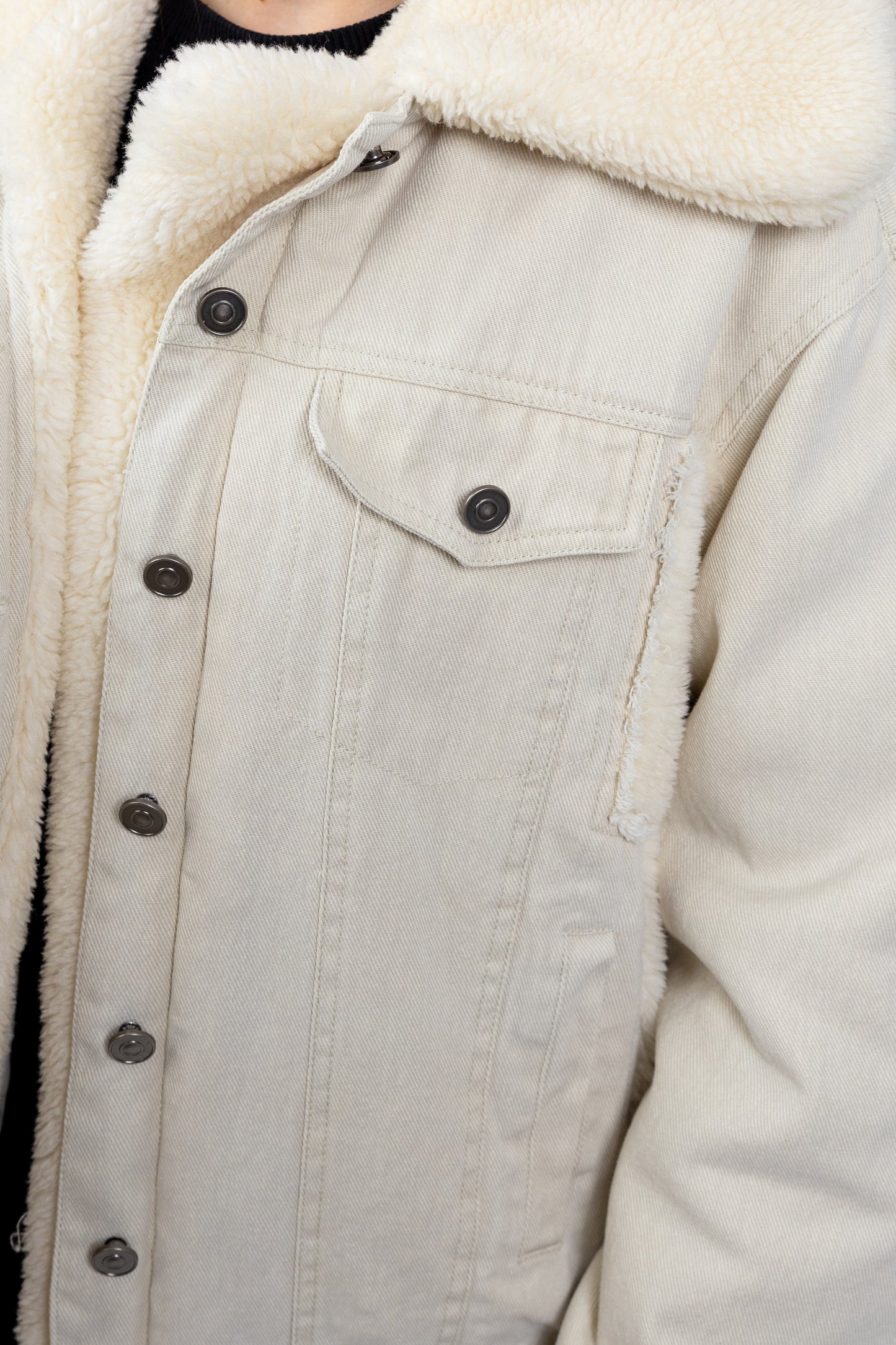 VESTE EN JEANS OVERSIZE DÉTAILS MOUTON