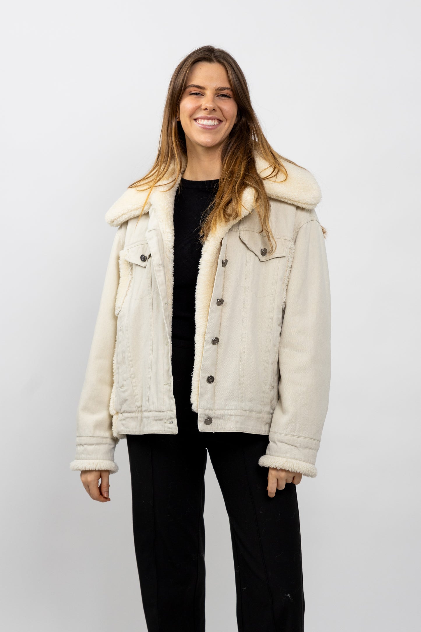 VESTE EN JEANS OVERSIZE DÉTAILS MOUTON