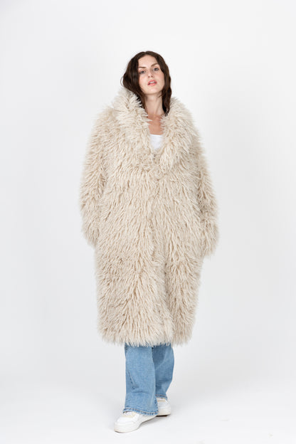 MANTEAU LONG EN FAUSSE FOURRURE