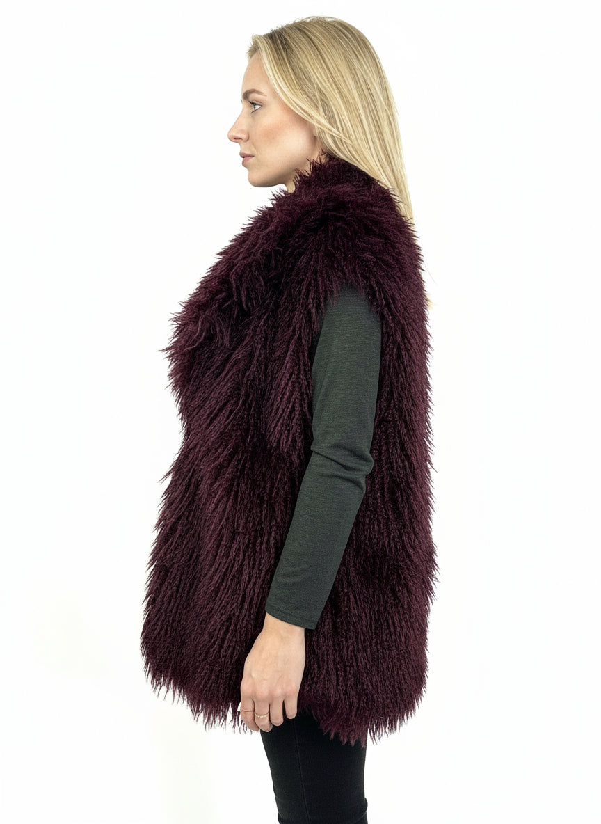 GILET SANS MANCHES EN FAUSSE FOURRURE MOUTON