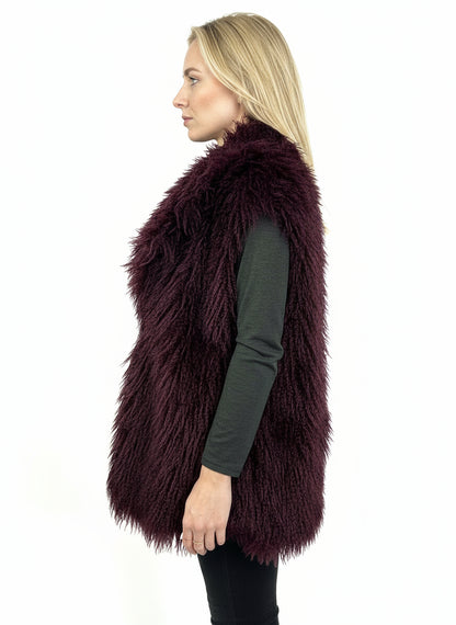 GILET SANS MANCHES EN FAUSSE FOURRURE MOUTON