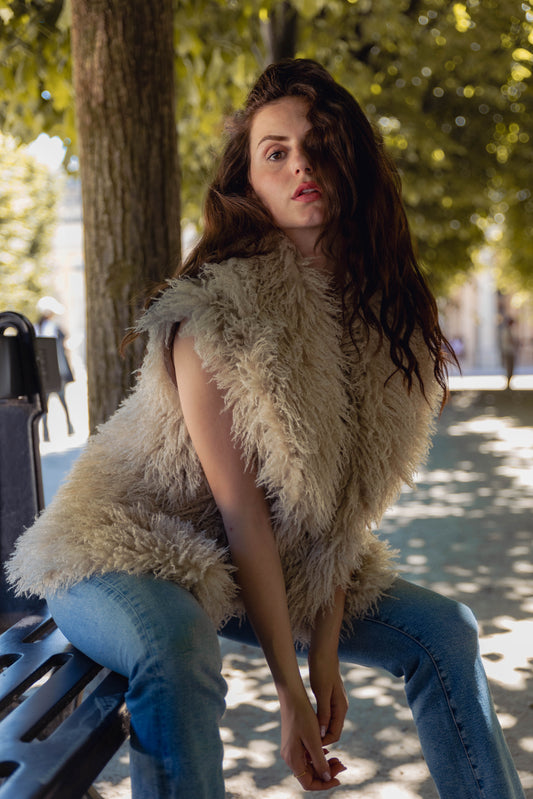 GILET SANS MANCHES EN FAUSSE FOURRURE MOUTON