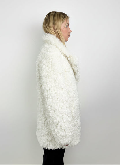 MANTEAU EN FAUSSE FOURRURE MOUTON