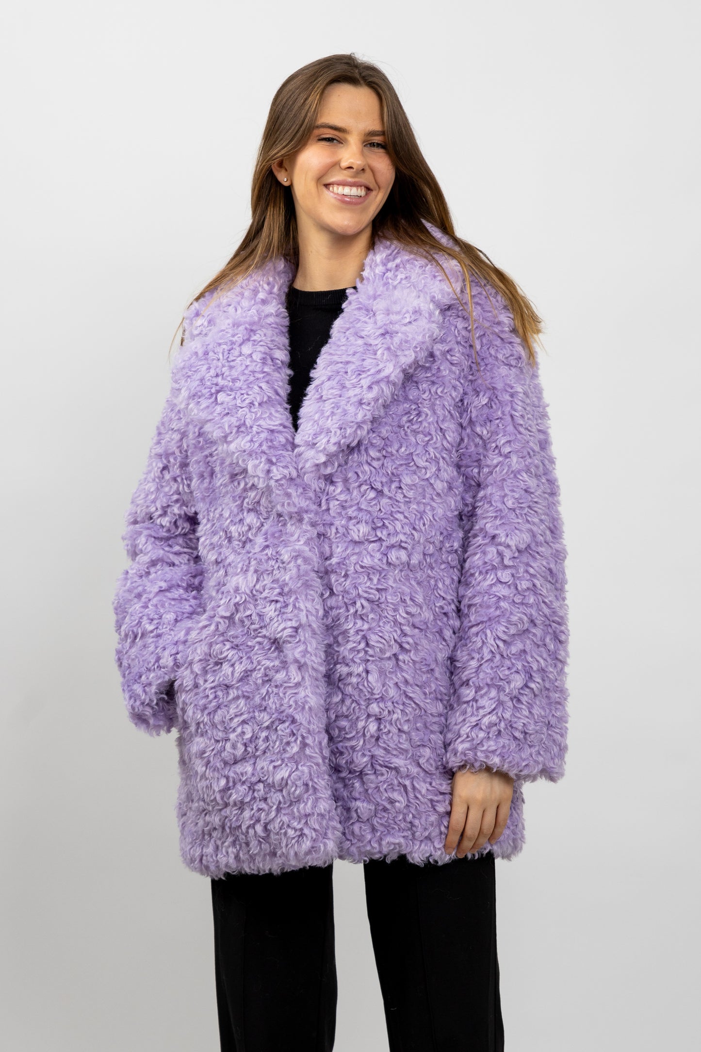 MANTEAU EN FAUSSE FOURRURE MOUTON