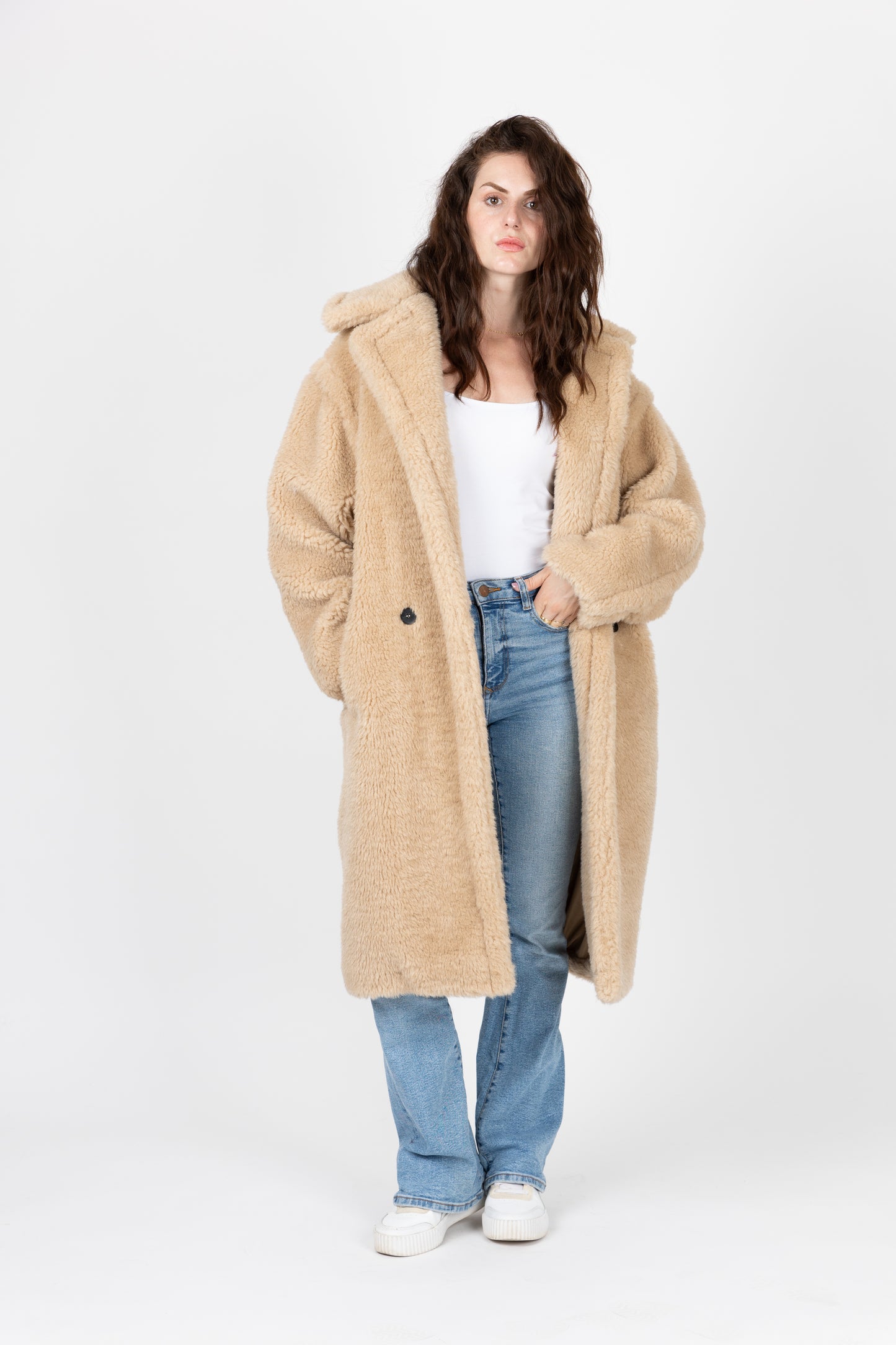 MANTEAU LONG OVERSIZE EN FAUSSE FOURRURE MOUTON