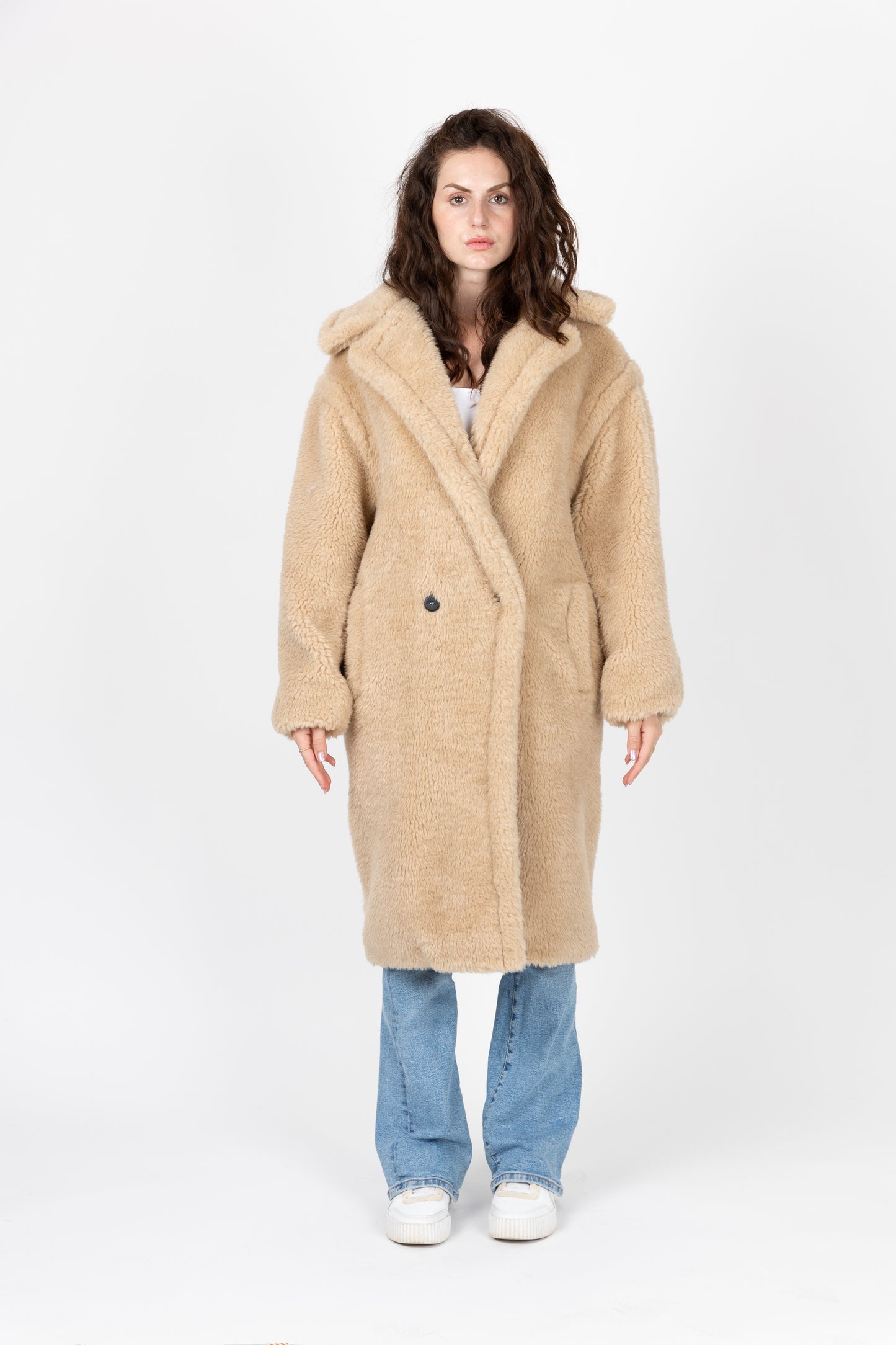 MANTEAU LONG OVERSIZE EN FAUSSE FOURRURE MOUTON