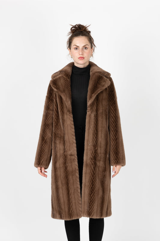 MANTEAU LONG EN FAUSSE FOURRURE À RAYURES