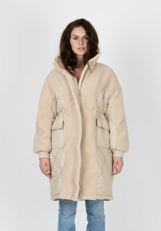 MANTEAU AVEC FAUSSE FOURRURE MOUTON
