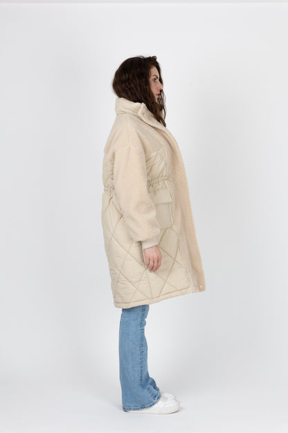 MANTEAU AVEC FAUSSE FOURRURE MOUTON